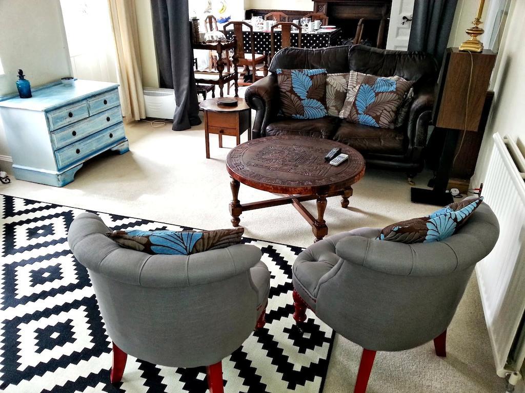 Rosemead Guest House Claygate Zewnętrze zdjęcie